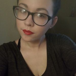 Meet your Posher, Michaela